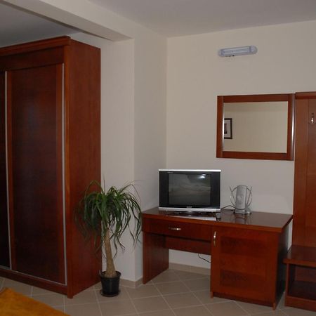 Apartments Krapina Budva Buitenkant foto