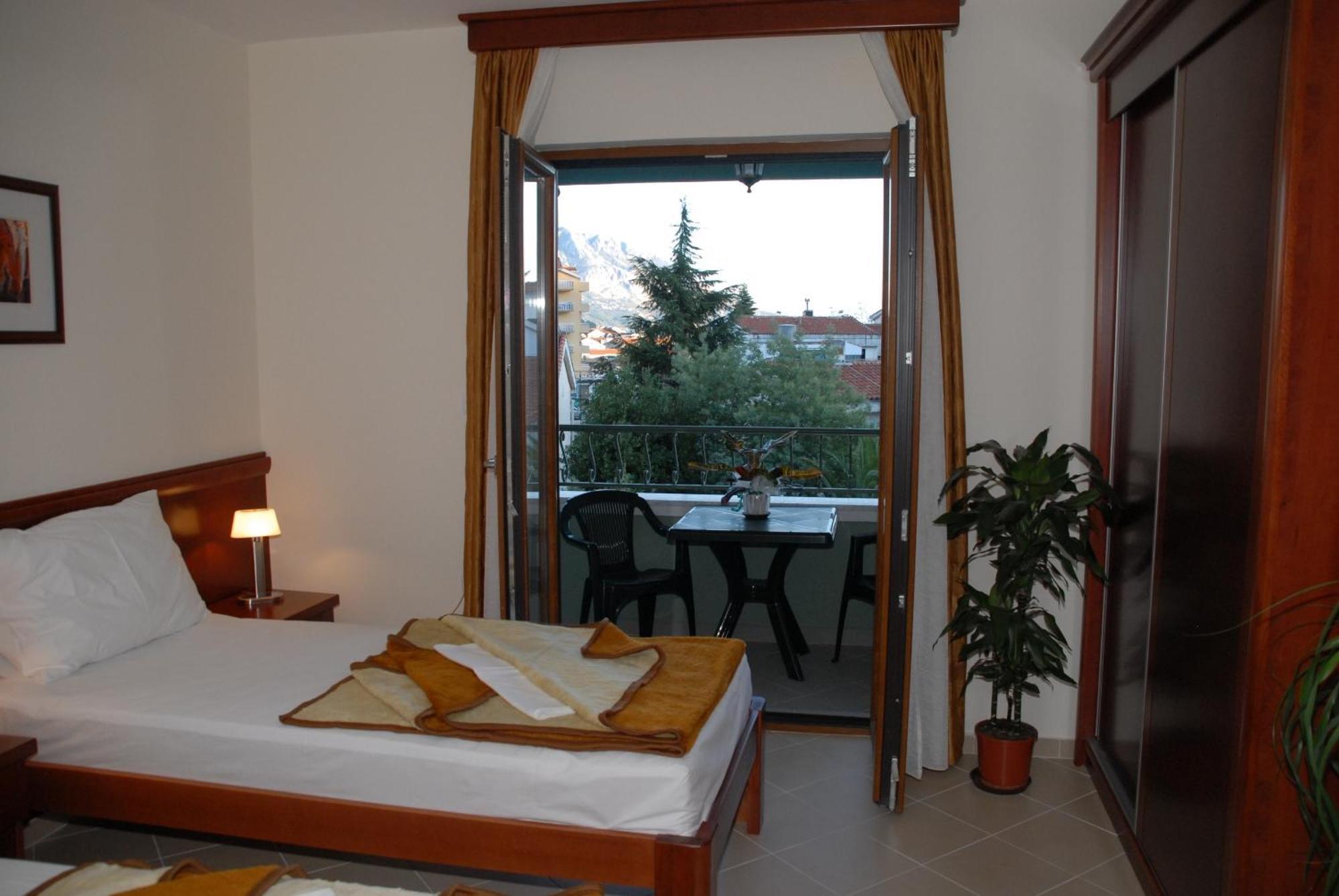 Apartments Krapina Budva Buitenkant foto