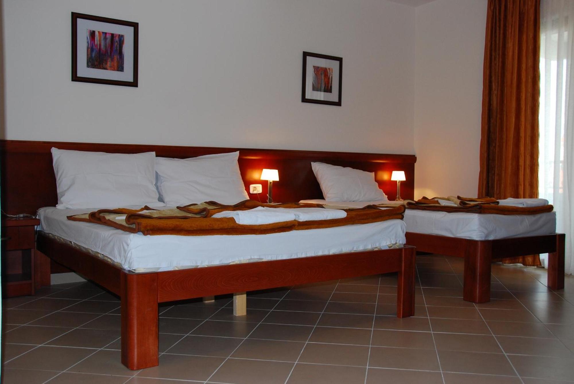Apartments Krapina Budva Buitenkant foto