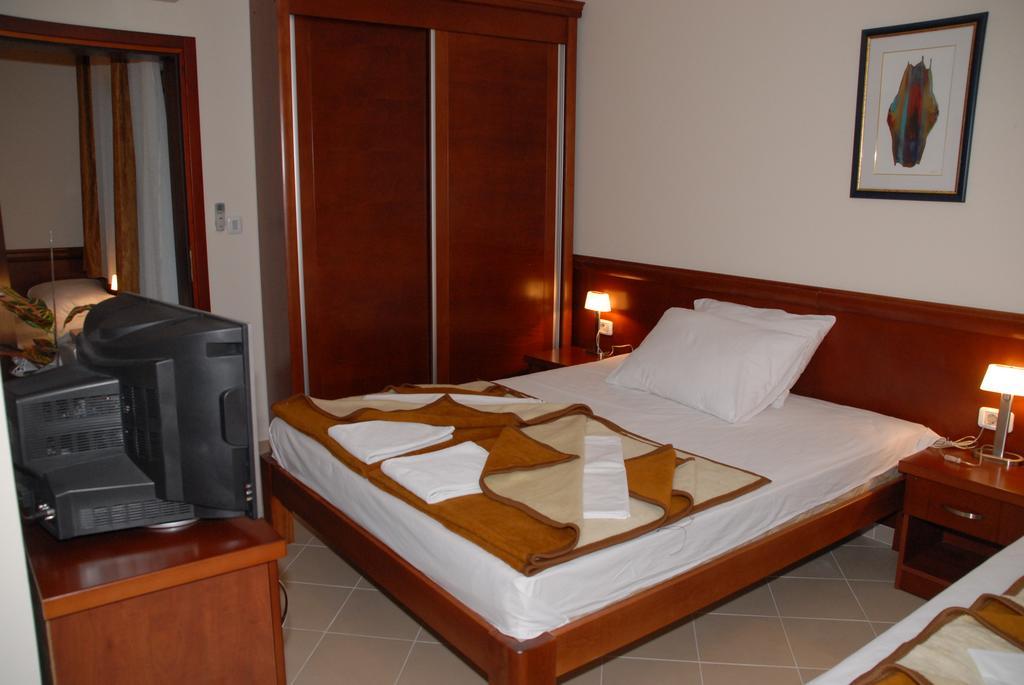 Apartments Krapina Budva Buitenkant foto