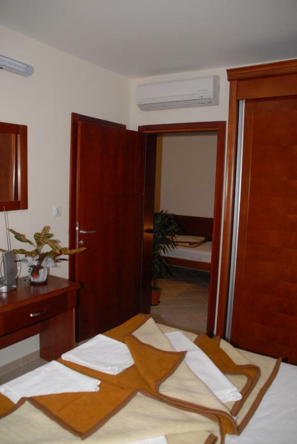 Apartments Krapina Budva Buitenkant foto